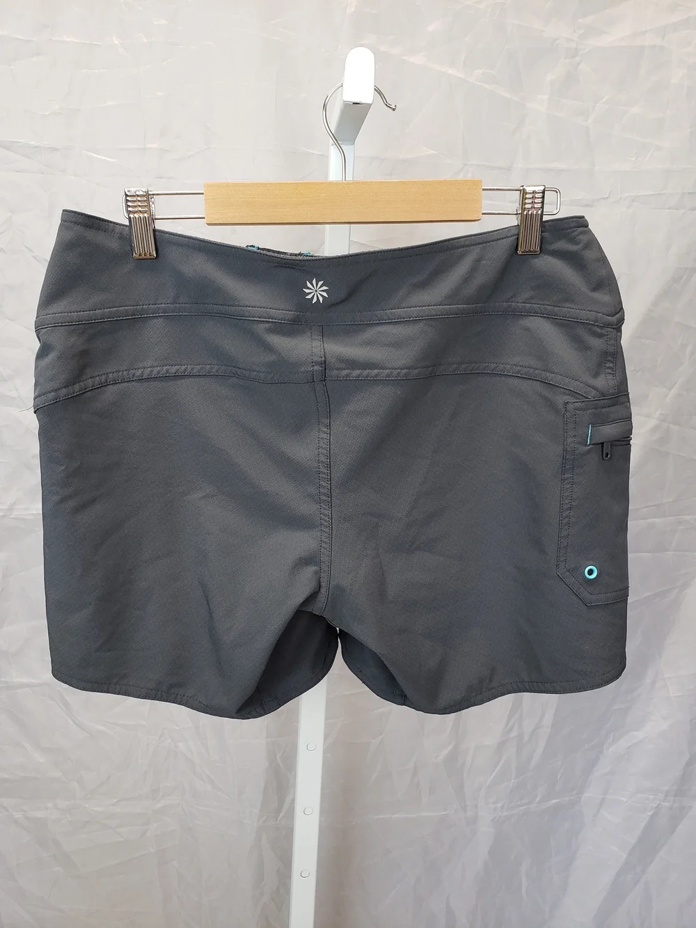 Athleta Clearwater 6